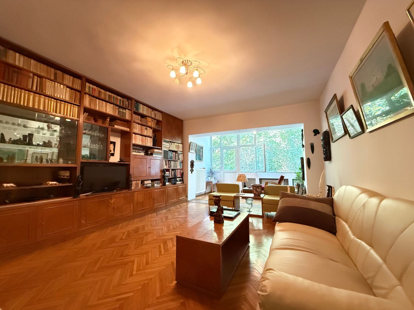 De vanzare 4 camere, curte exclusivă 250 mp, Str. Uruguay - Bucuresti - Poză 5