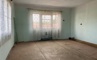 Vanzare casă cu potențial rezidențial și comercial în Pucioasa -441 mp - Poză 33