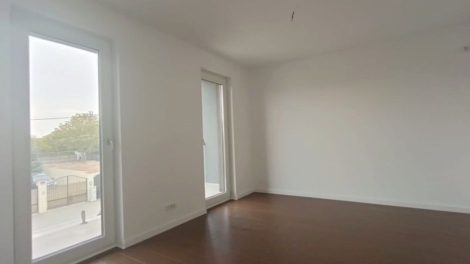 Vanzare casa moderna individuala zona rezidentiala Tunari - Poză 14