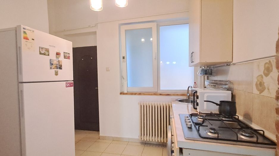 Garsoniera in vila | 10 min Piata Unirii - Poză 8