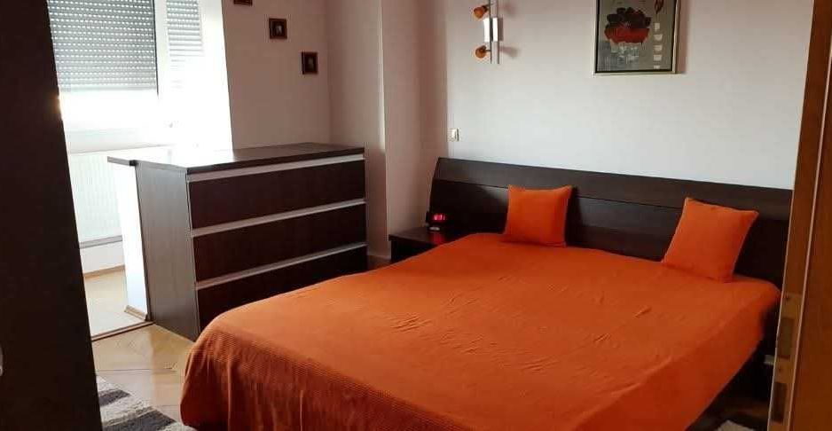 Aradului | 3 Camere | Decomandat | Mobilat si Utilat | Bloc cu lift. - Poză 4