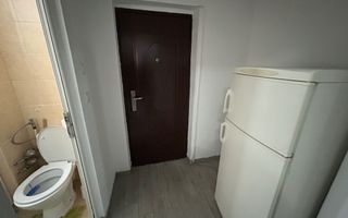 Garsonieră modernă, pat matrimonial, etaj intermediar, preț excelent - Poză 6