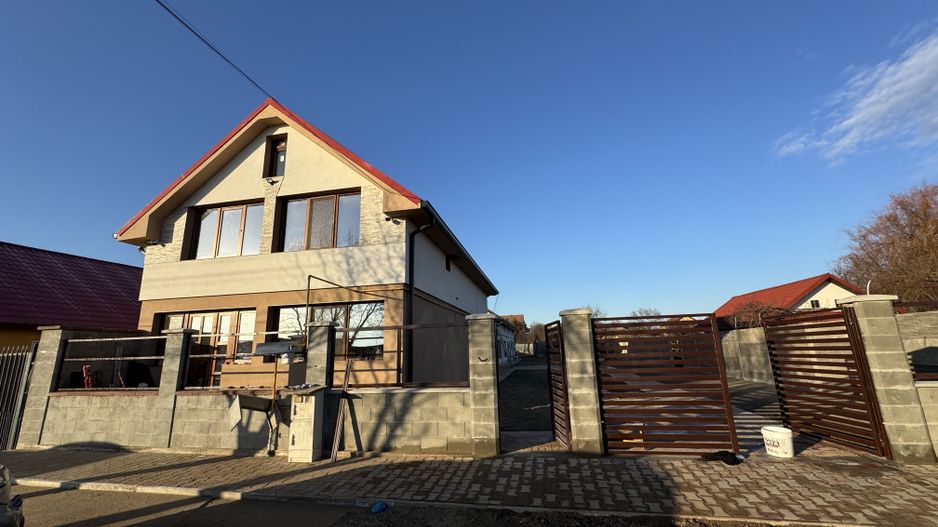 Casa Individuala Sanandrei,P+M,4 Camere,Terasa Acoperita,Teren Generos,Mobilata - Poză 1