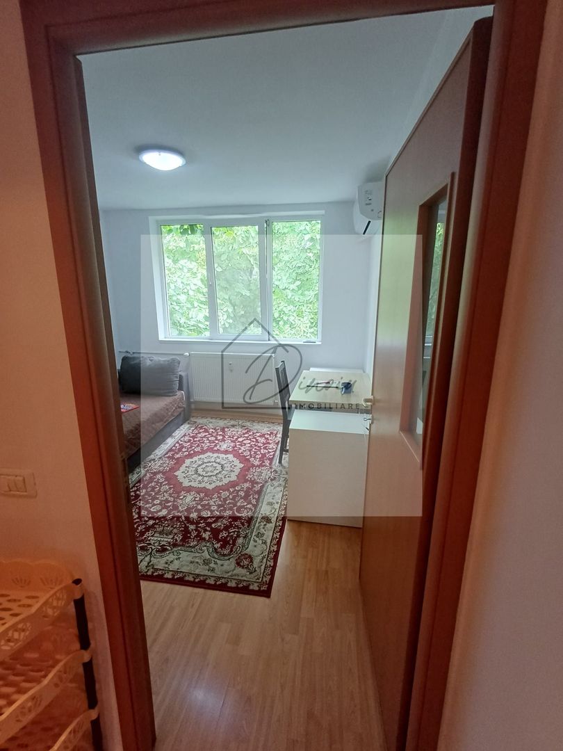 Apartament 3 camere Resita Crisului I complet mobilat + boxa + parcare - Poză 16
