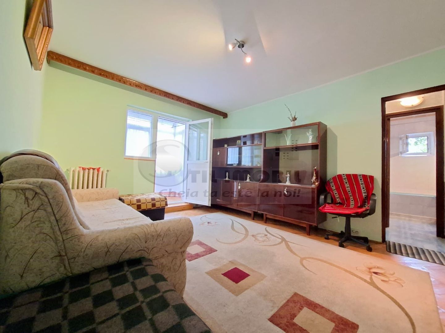 Liber de vanzare apartament 3 camere Baza 3, etaj intermediar - Poză 2