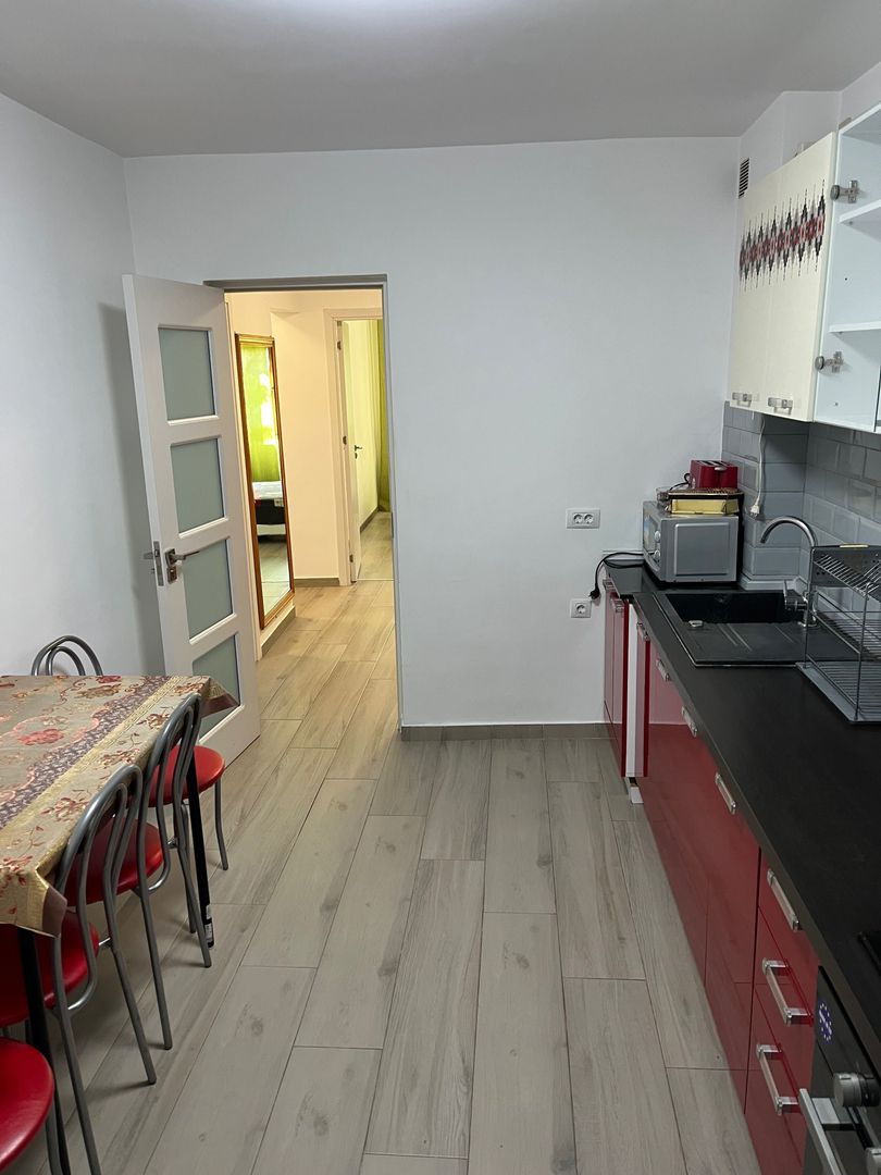 Apartament 3 camere, decomandat, et2- Centru Palas - Poză 8