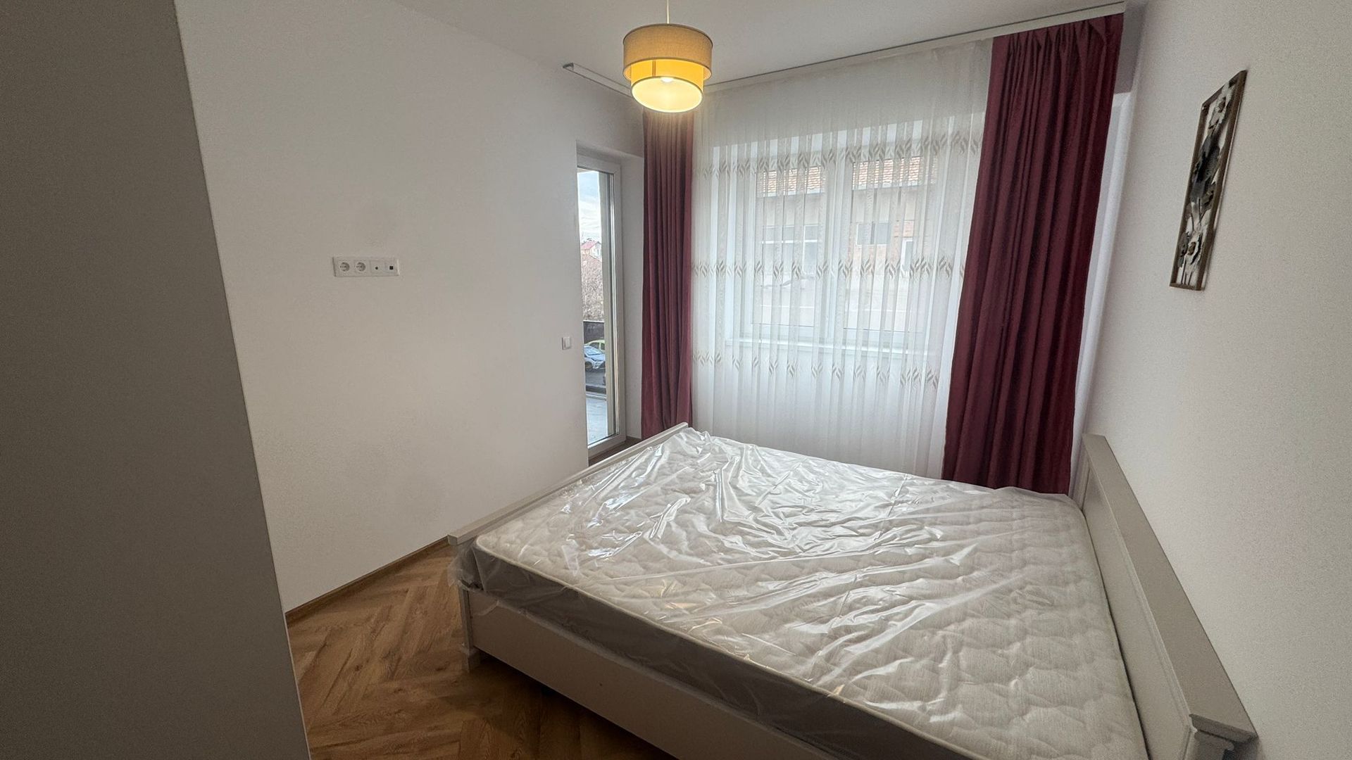 Apartament 3 camere de închiriat – zonă centrală, lângă Mall-ul nou - Poză 21