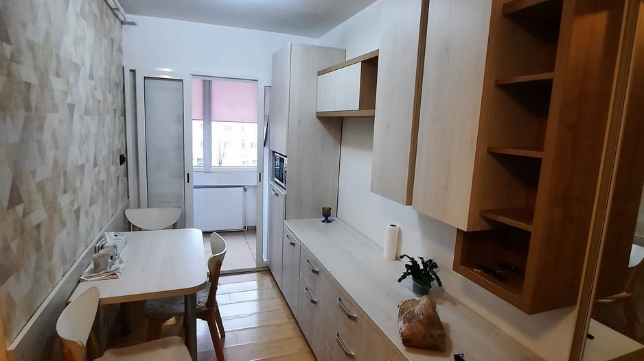 Inchiriere 2 camere decomandat - Poză 5