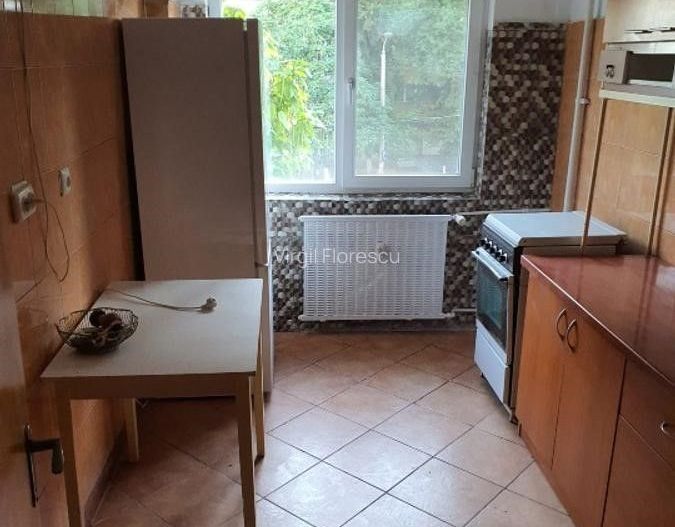 Apartament 3 camere zona Bd. Chisinau - Diham - Poză 2
