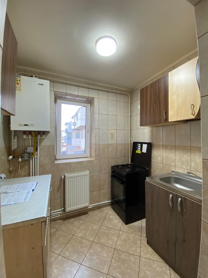 De vanzare apartament cu 2 camere mobilat si utilat, Micro 38, etaj 3 - Poză 2
