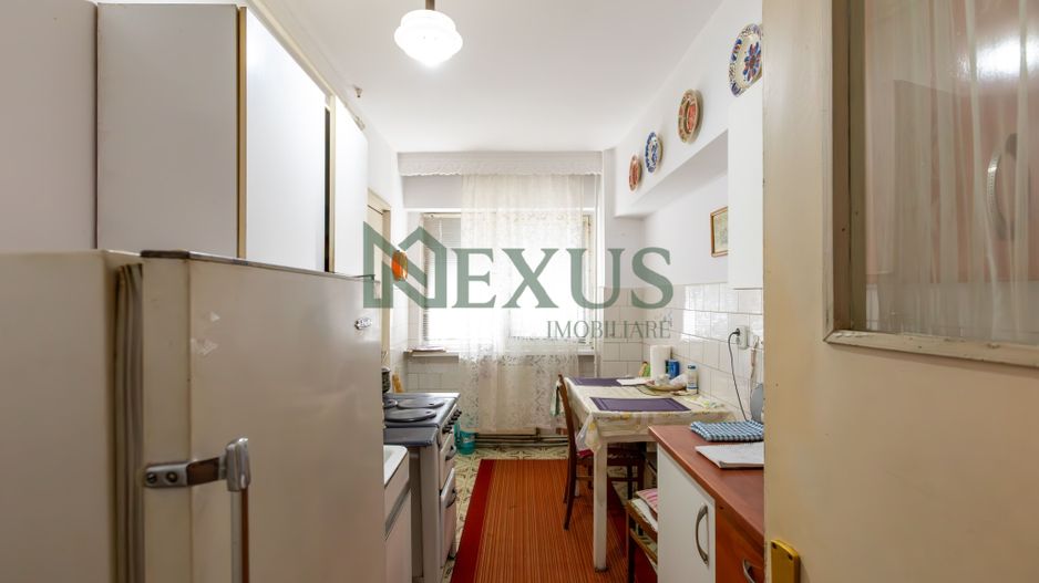 Apartament 3 camere de vânzare, Ultracentral, Bacău - Poză 10