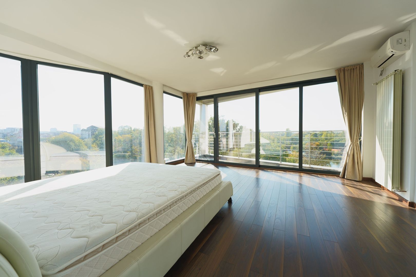 Panoramic View to Herastrau Lake, 5 rooms apartment - Poză 7