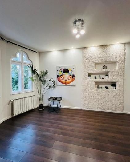 Apartament spațios și luminos într-o vilă interbelică –  Budapesta / Tineretului - Poză 2
