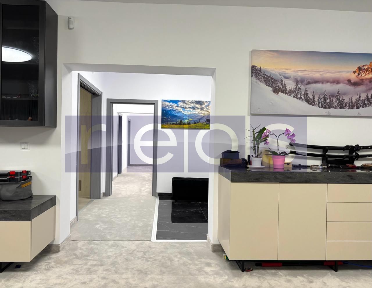 APARTAMENT LUX PRIMAVERII - Poză 2