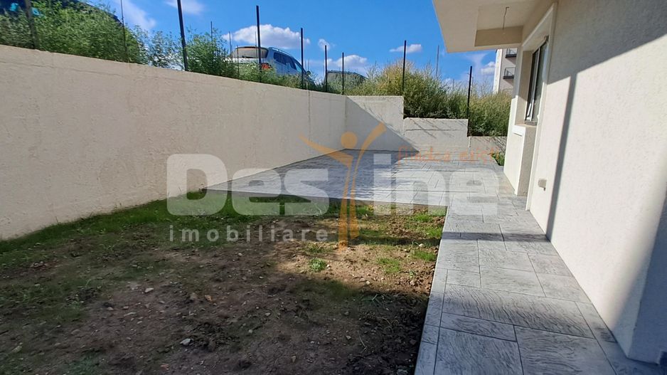 Casă individuală cu 4 camere și teren de 450 mp – Rediu - Poză 8