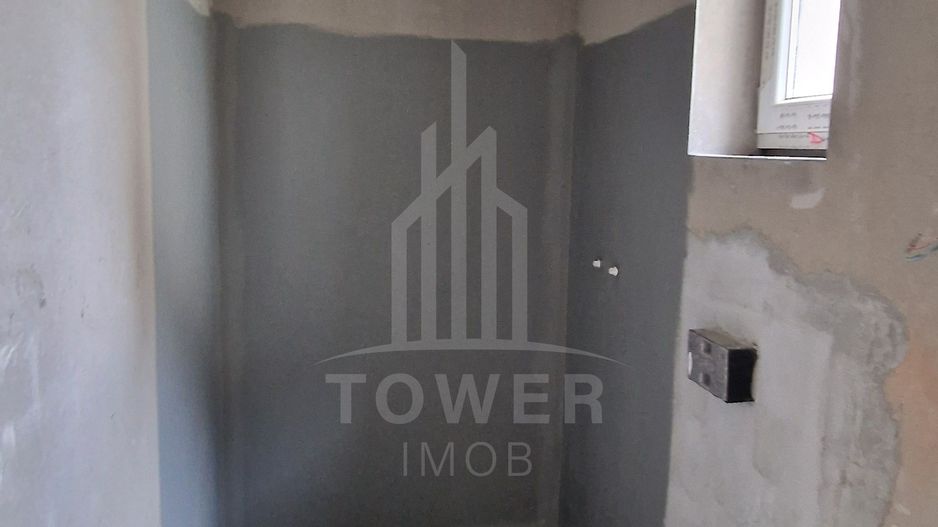 Casa tip quadruplex 5 camere ,la cheie - Poză 3
