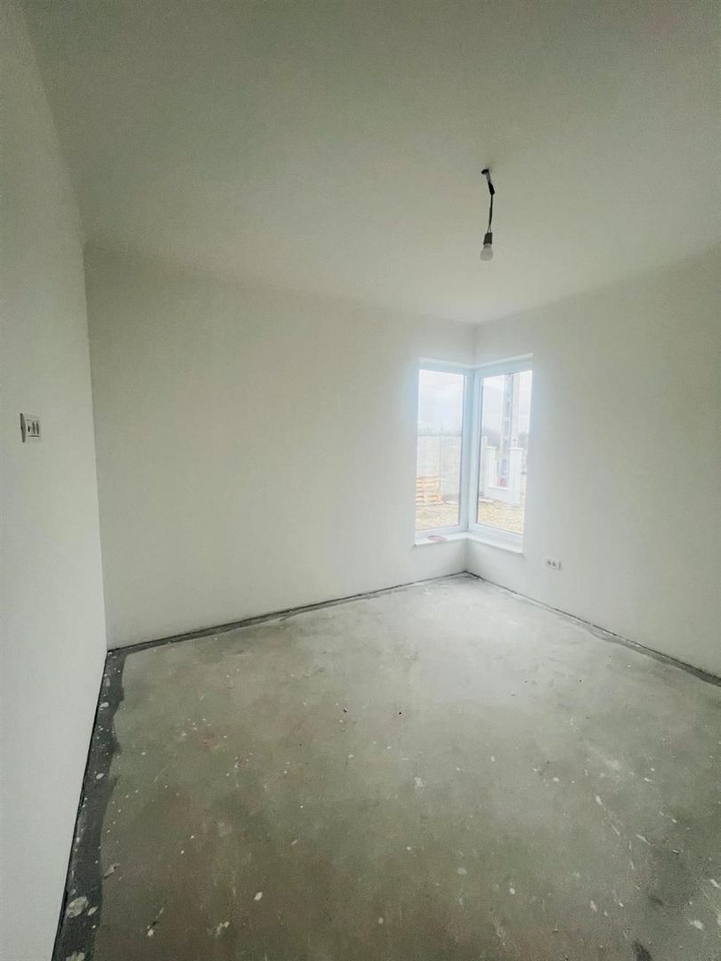 Casa partial finisata in Santandrei - Poză 5