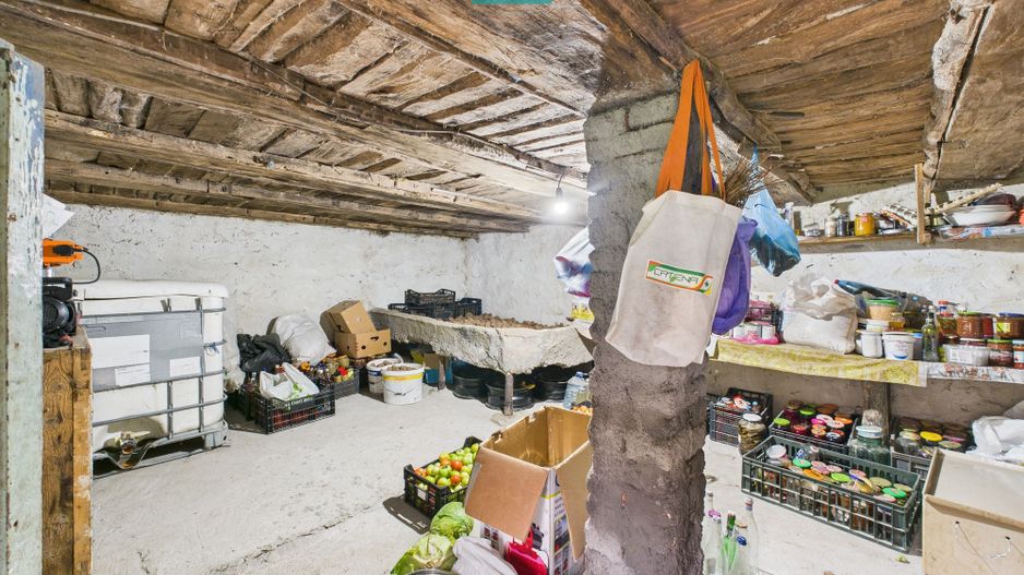 Casă renovată în localitatea Lazuri, Arad - Poză 20