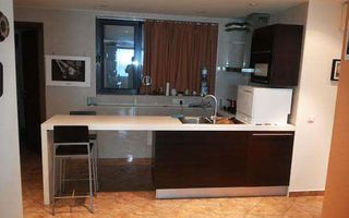 Apartament cu 3 camere în zona P-ta Dorobanti - Poză 3