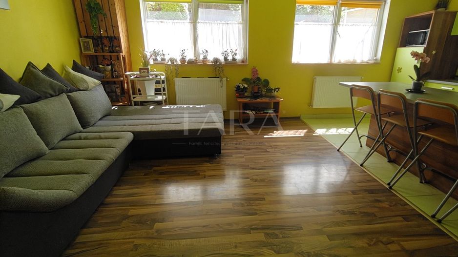 Apartament cu 3 camere și 2 parcări, curte comună, lângă pădure. - Poză 1
