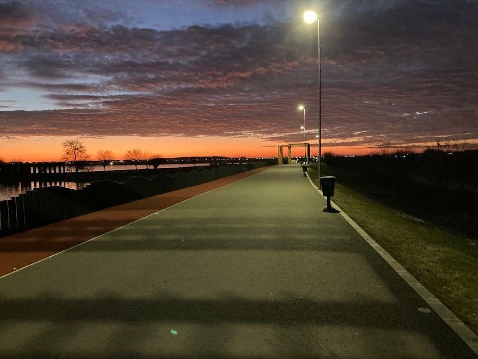 Apt 3cam renovat  69mp, dotat cu  CT, AC , an 1985  etaj 7/8, mobilat - Poză 12