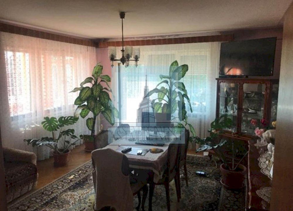 Ap 4 camere decomandat - zona Aurel Vlaicu - Poză 4