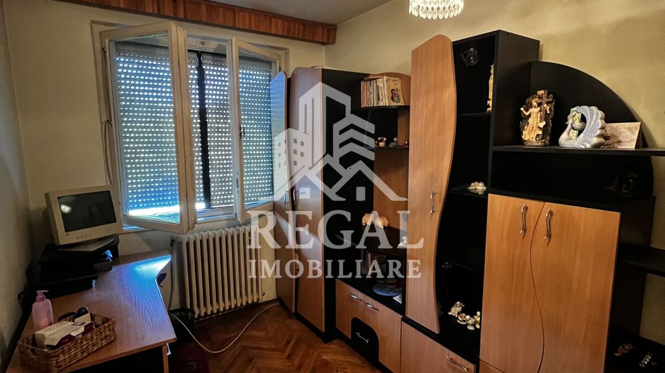 Apartament cu 3 camere de vânzare – zona Altex - Poză 3