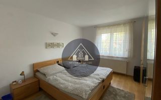 Casă mare și modernă - Poză 16