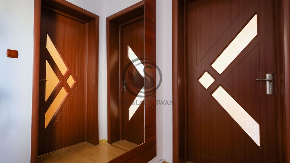 Apartament 2 Camere | Zona Centrală | Acces Privat și Parcare - Poză 7