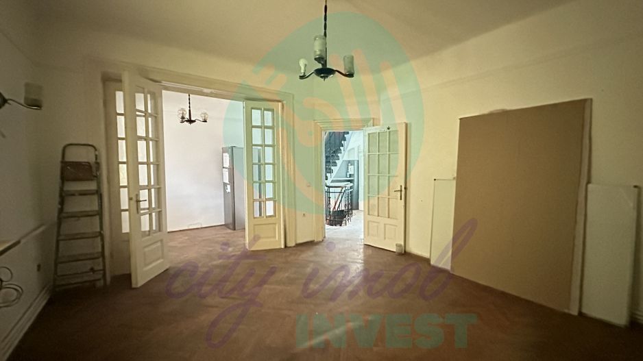 Casa interbelica intr-o zona boema - Poză 4