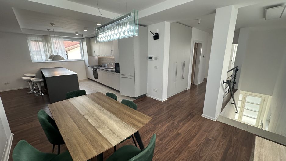 Apartament in vila cu curte-  Dumbravita - Poză 20