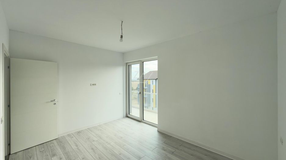 Bloc finalizat. Bucatarie inchisa. Loc de parcare. Spatiu depozitare - Poză 6