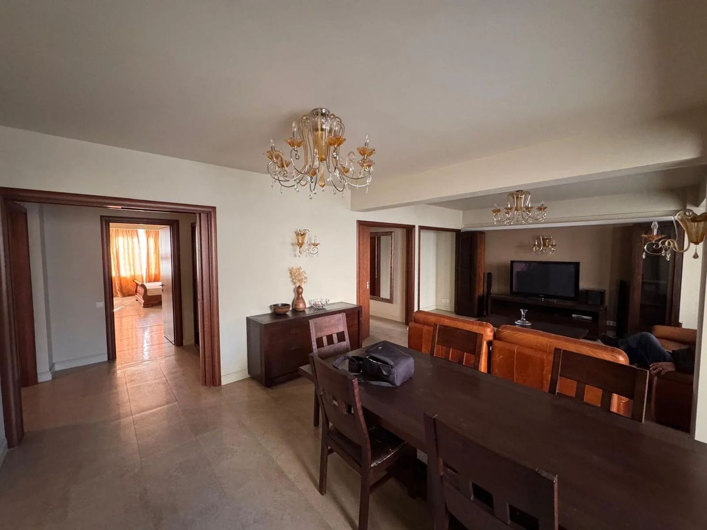 Apartament cu 3 camere de vânzare în Central, Suceava - Poză 5