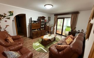 Vânzare apartament 2 camere – Zona Bucovina, etaj 1 - Poză 2