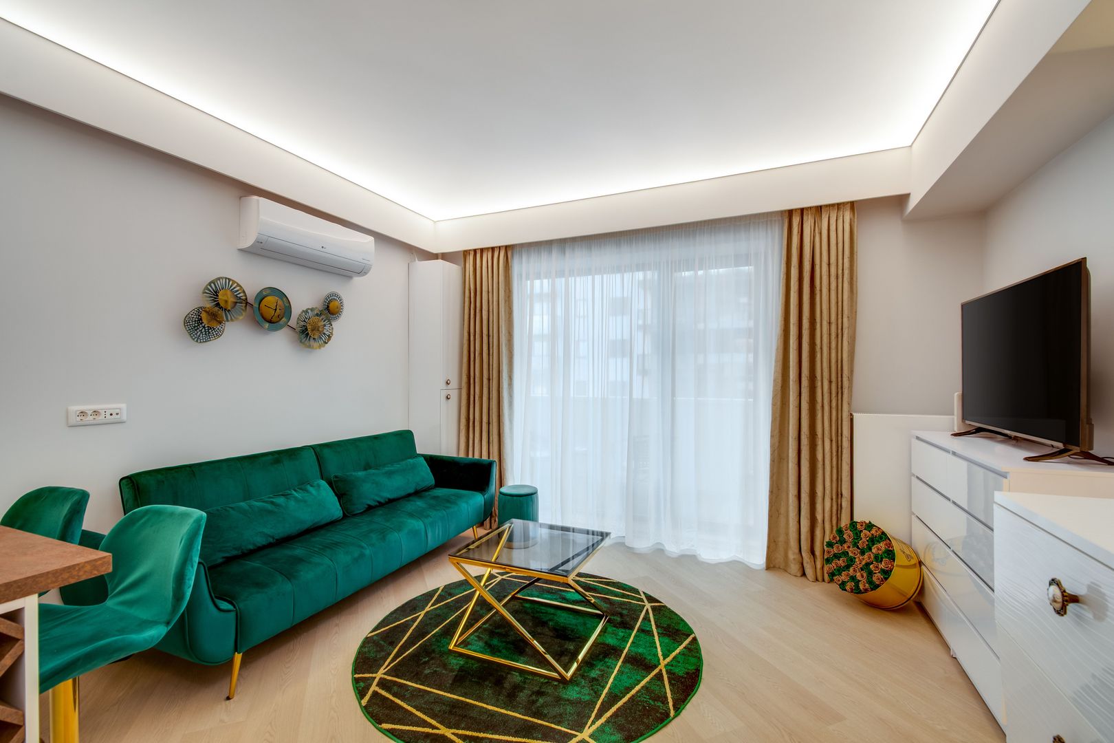 Cortina North || 2 camere || Piscină - Poză 1