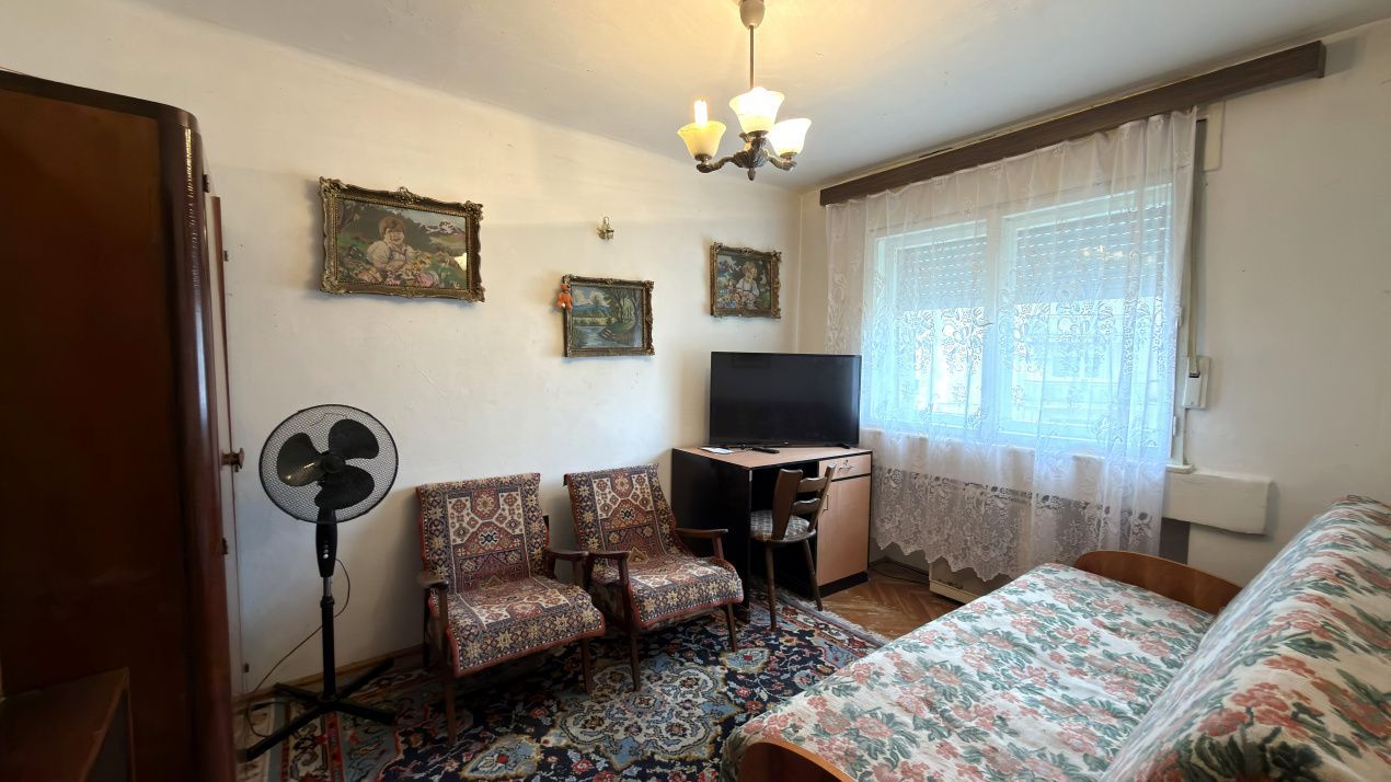 Apartament 3 camere MV1 Str. Gladiolei 6 Etaj III - Carei - - Poză 7