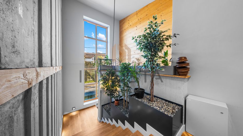 Vila de lux cu panorama spre natura! - Poză 13