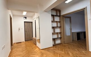 Apartament 3 camere, zonă centrală Oradea - Poză 14