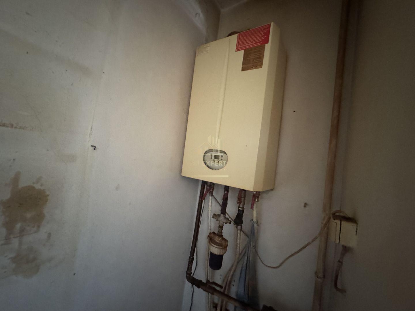 APARTAMENT 3 CAMERE ETAJ 3 CAMPULUNG - Poză 5