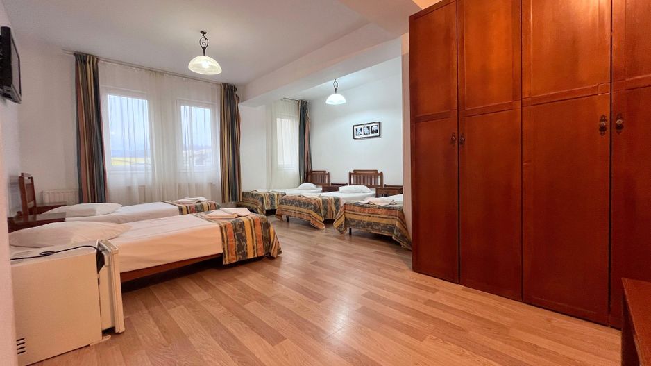 Cazare In Aparthotel Modern Utilat, Ideal pentru Echipe de Muncă - Poză 3