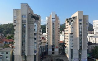 Spațiu comercial 493 mp utili | Locație centrală | Vizibilitate excelentă | - Poză 1