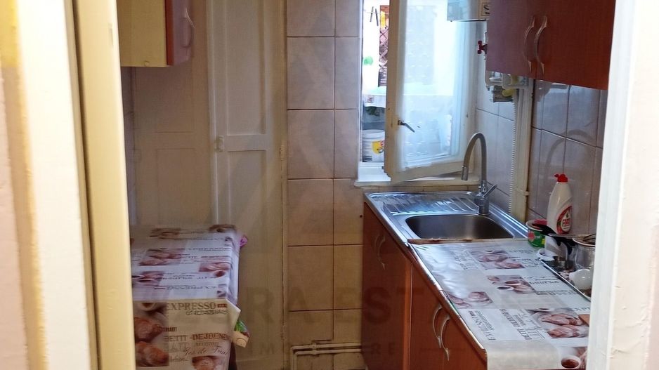 Apartament 2 camere etaj 1 bucatarie inchisa Cedonia - Poză 6