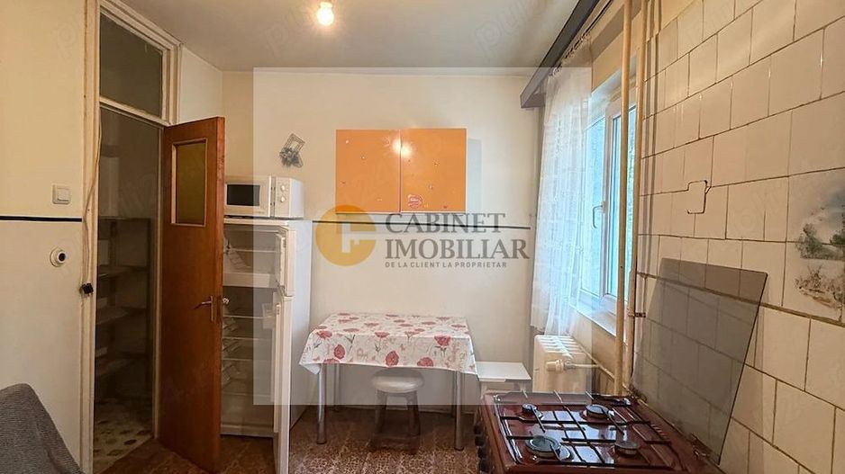 2 Camere - 55MP | Creditabil | 3/10 | 1981 | Metrou Lujer - 3 minute - Poză 3