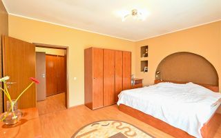 Vila cu 1.500 mp teren, gradina amenajata, linistita zonare,  Halchiu, Brasov - Poză 38