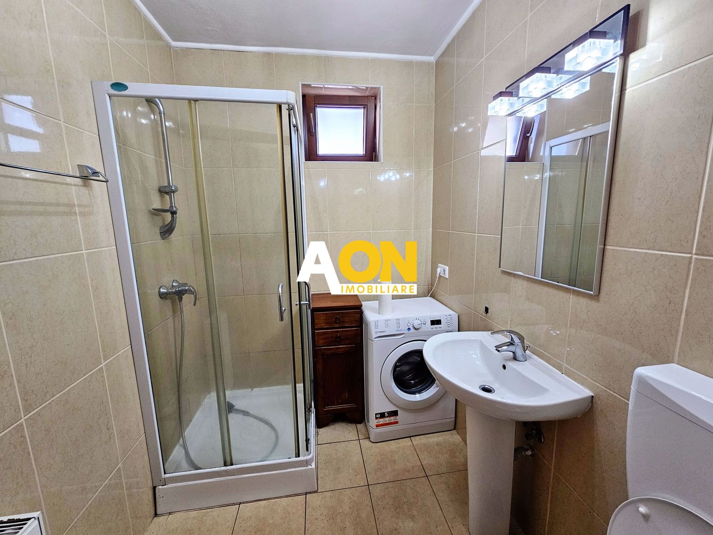 Apartament 4 camere, 3 bai, 137 mp utili, cu garaj, Cetate, zona Piata - Poză 9