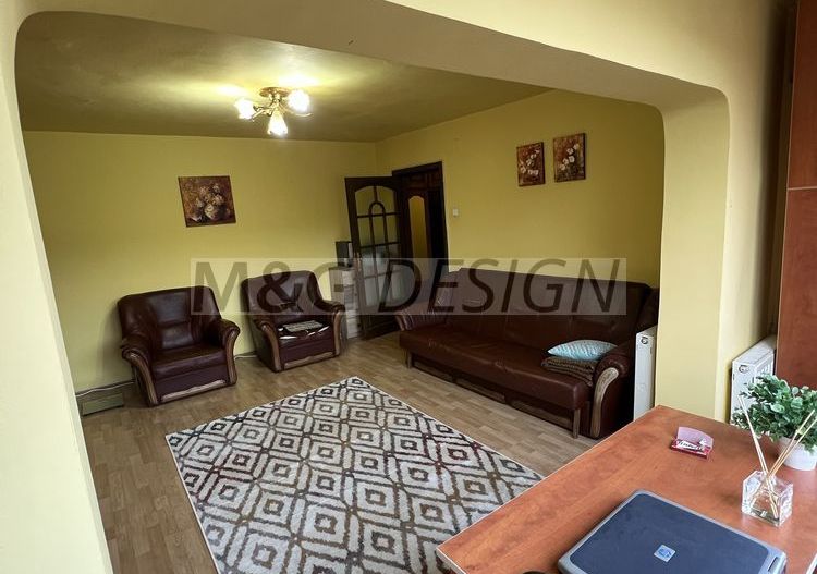 Apartament 3 Camere  Aradului etaj 2 - Poză 2
