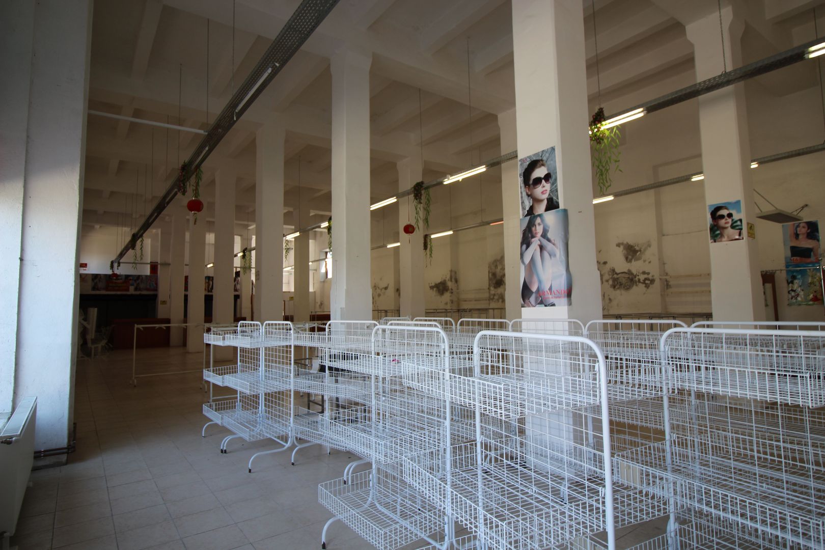 Spatiu comercial tip hala - zona semicentrala - Poză 25