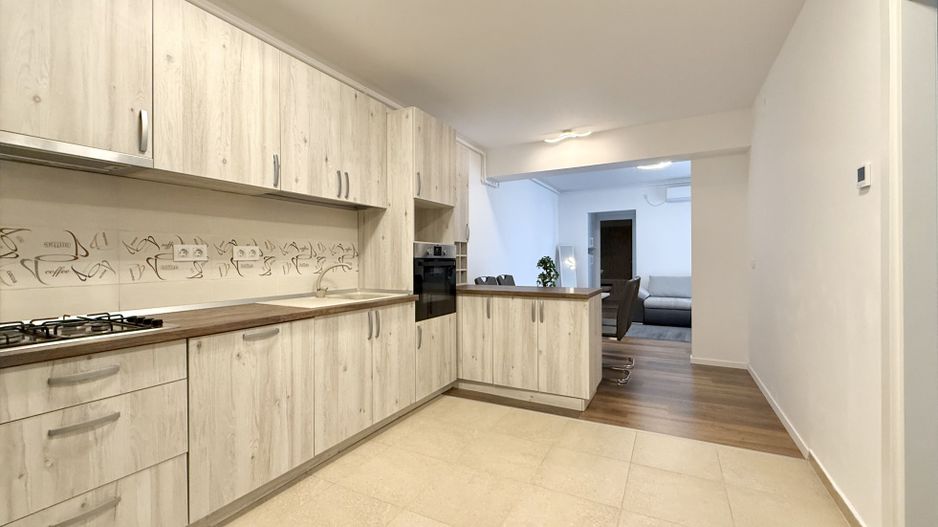 Apartament 3 camere, zona Lipovei, lângă pădure - Poză 7