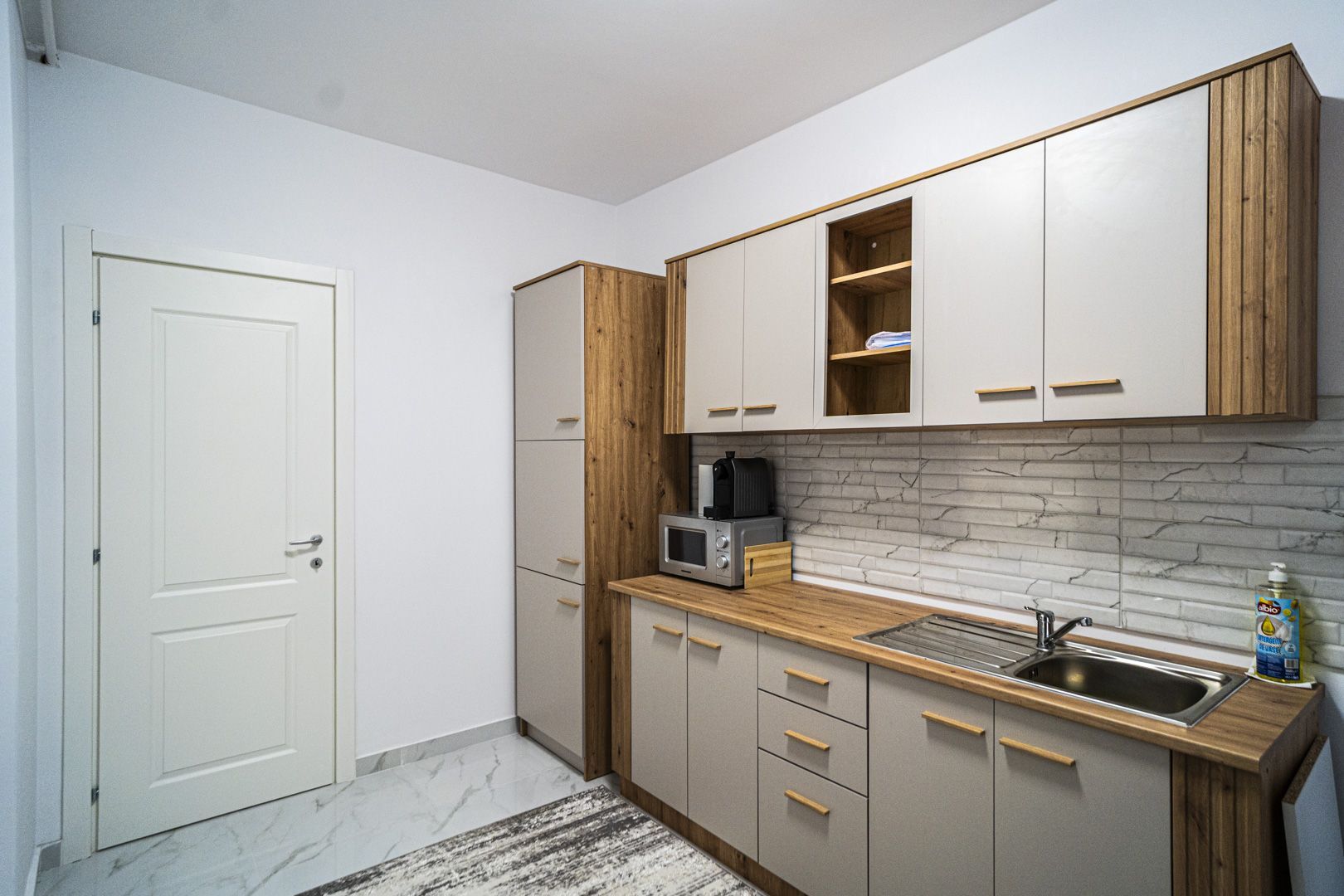 Prima inchiriere 2 Camere, decomandat, etaj 4, 6 minute METROU Preciziei - Poză 8