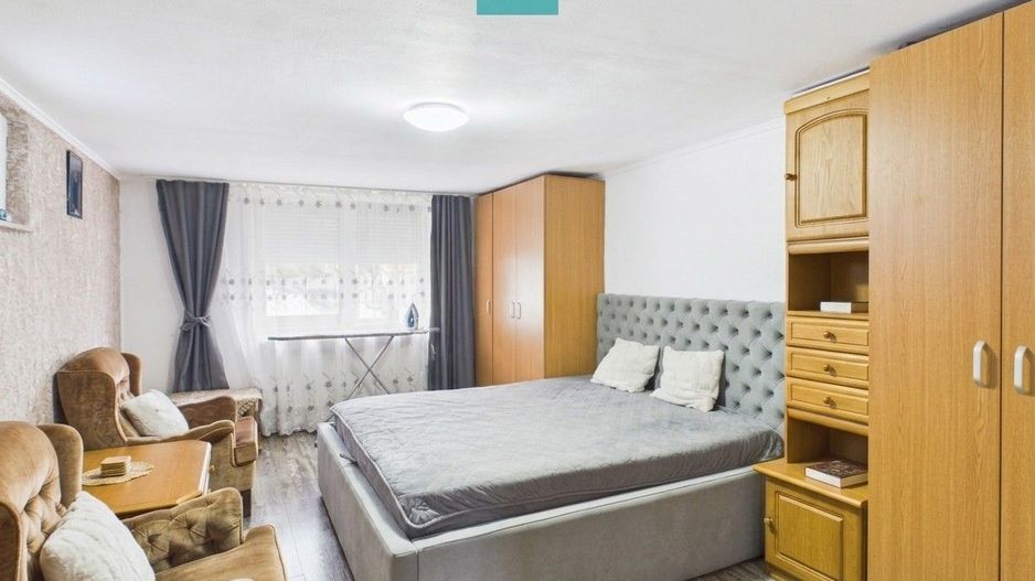 Casă cu 2 corpuri, teren 398 mp, Oradea - Poză 8